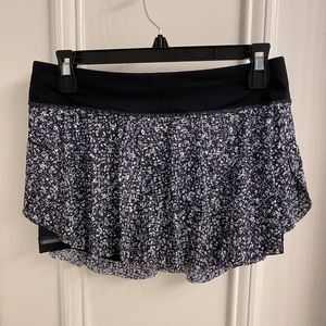 Lululemon Lost in Pace Skirt/Skort size 6